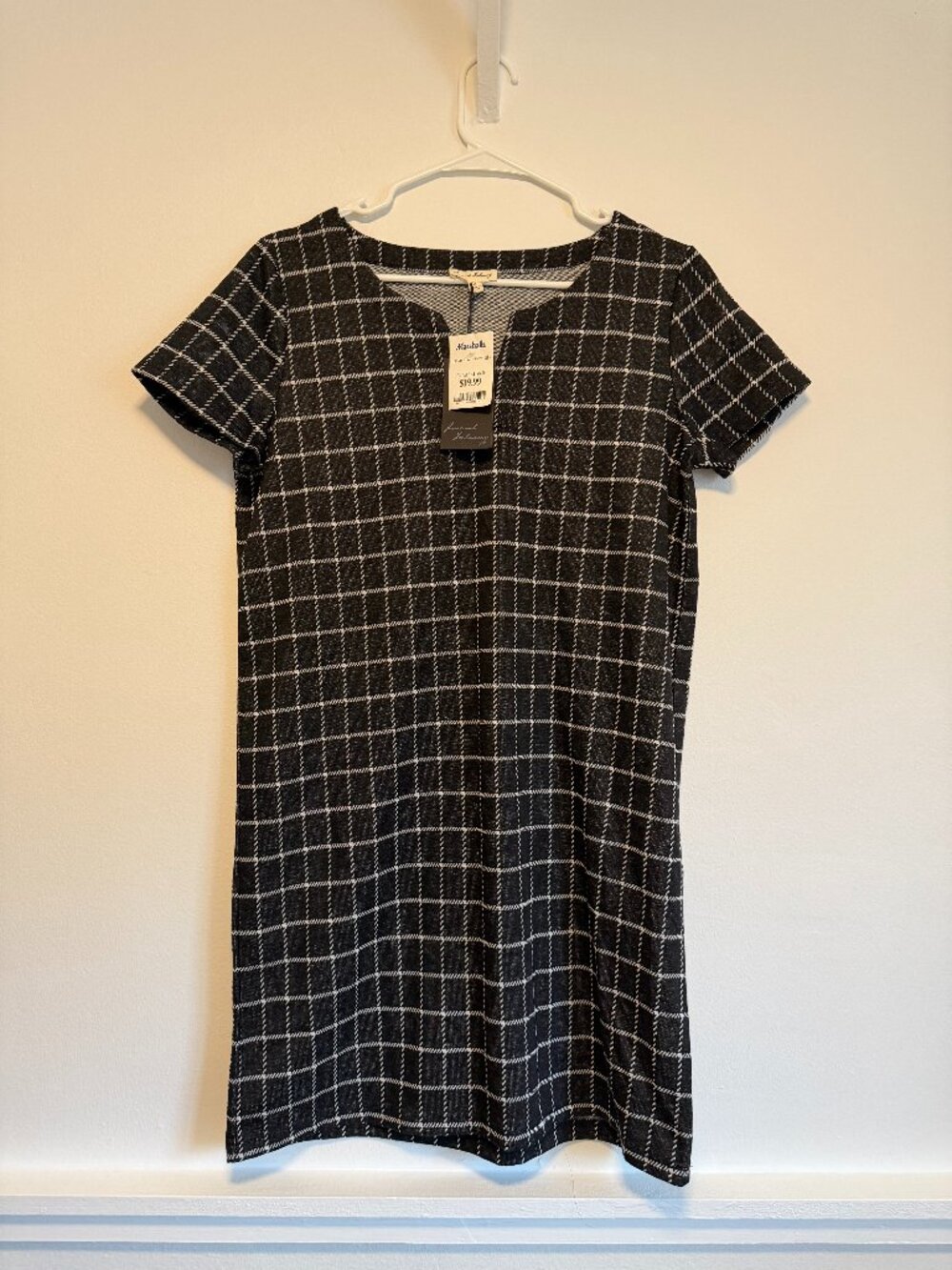 Short-Sleeve Dress - Medium - NWT (new with tags)